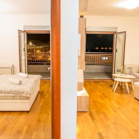 بار Apartment Stefano المظهر الخارجي الصورة